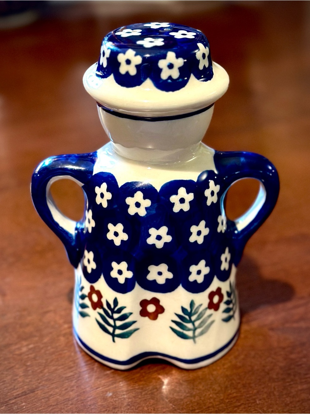 Bolesławiec Female Salt Shaker, hand-made in Poland - Picture 3 of 6